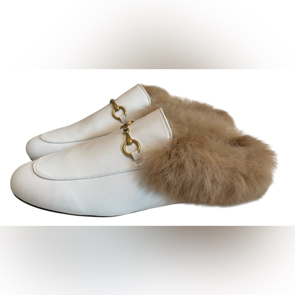 NWOB ARQA White Slide Loafers with Fur SZ 9